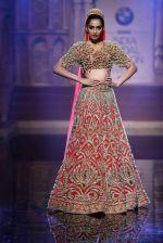 Sonam Kapoor walks for abu jani sandeep khosla show in delhi on 7th Aug 2015